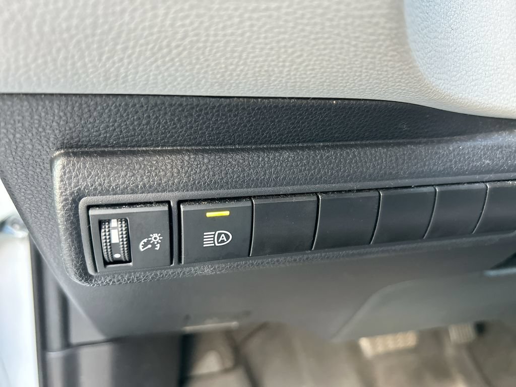 Used 2024 Toyota Corolla SE FWD image 13