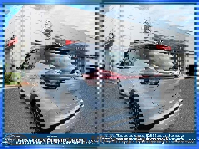 Certified 2024 Nissan Kicks SV image 5