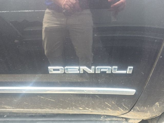 Used 2016 GMC Yukon Denali w/ Open Road Package image 5