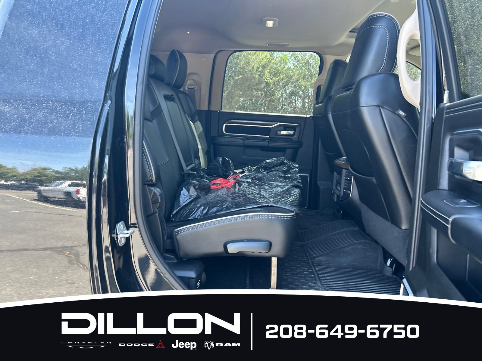 Used 2022 RAM 3500 Laramie AWD/4WD image 11