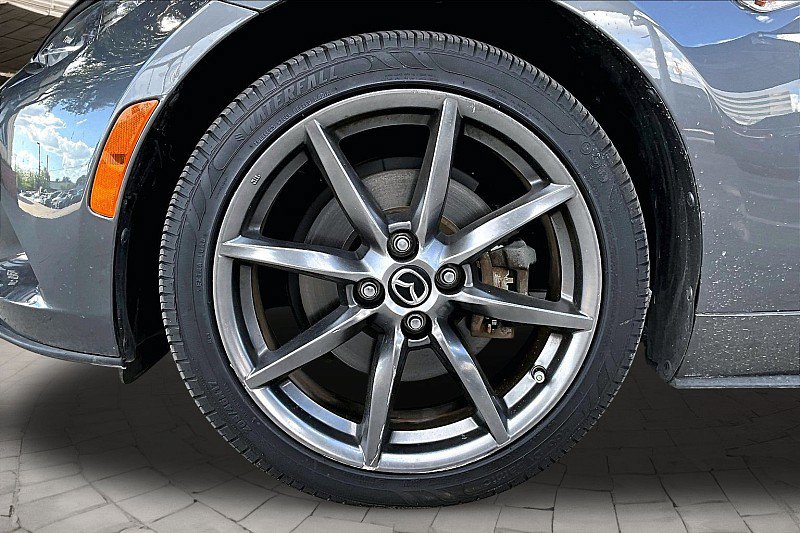 Used 2017 MAZDA MX-5 Miata RF Grand Touring RWD image 6
