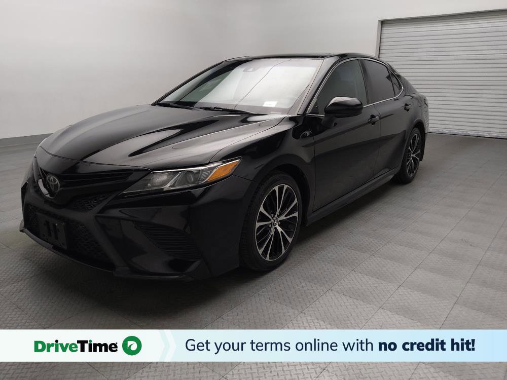 Used 2018 Toyota Camry SE w/ Moonroof Package image 1