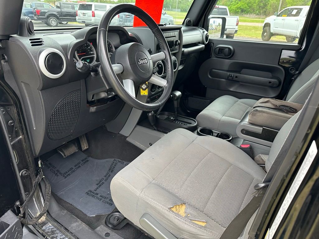 Used 2008 Jeep Wrangler Unlimited Sahara w/ Trailer Tow Group image 10