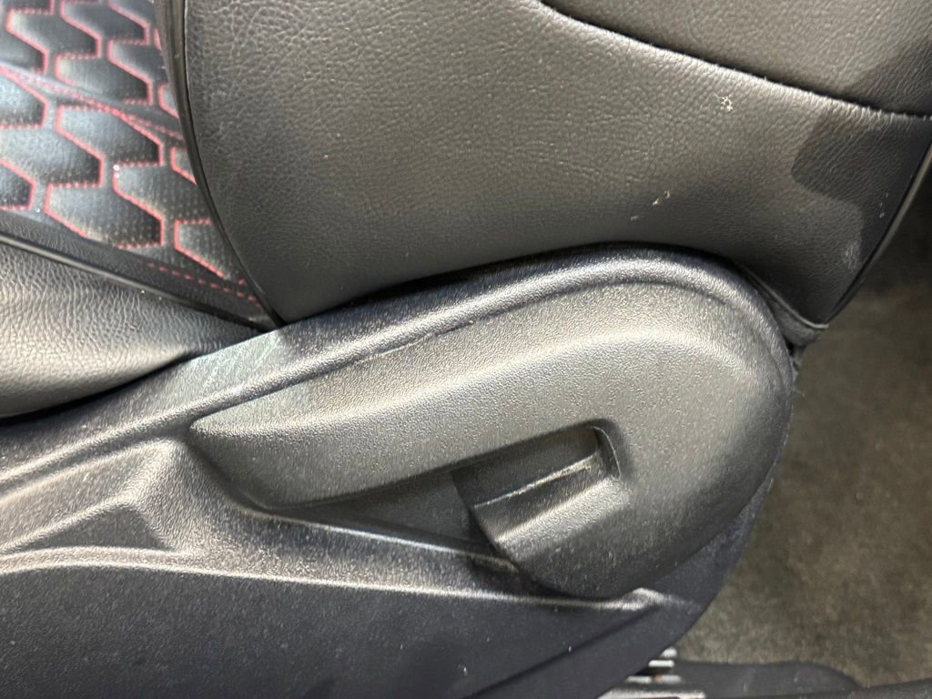 Used 2018 Ford Mustang GT RWD image 14