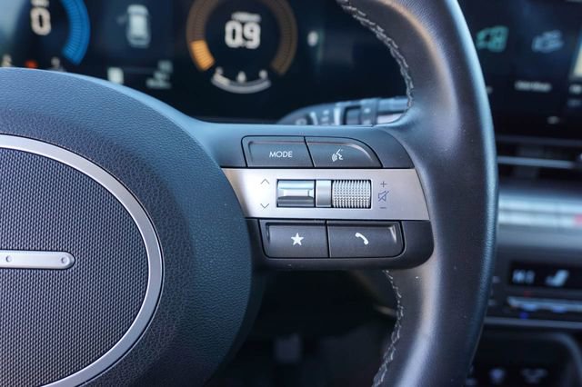 Used 2025 Hyundai Kona SEL image 21