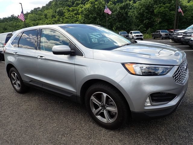 Used 2023 Ford Edge SEL w/ Convenience Package AWD/4WD image 11