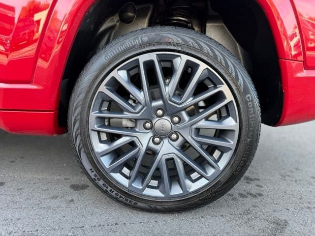 Used 2022 Jeep Compass Limited AWD/4WD image 30