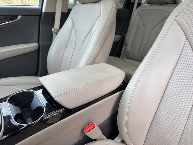 Used 2023 Lincoln Nautilus Reserve w/ Equipment Group 201A image 20