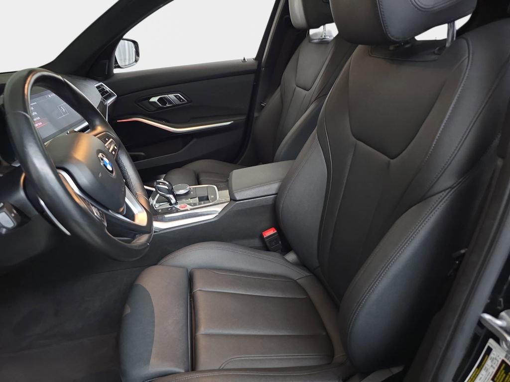 Used 2020 BMW 330i xDrive Sedan w/ Convenience Package image 17