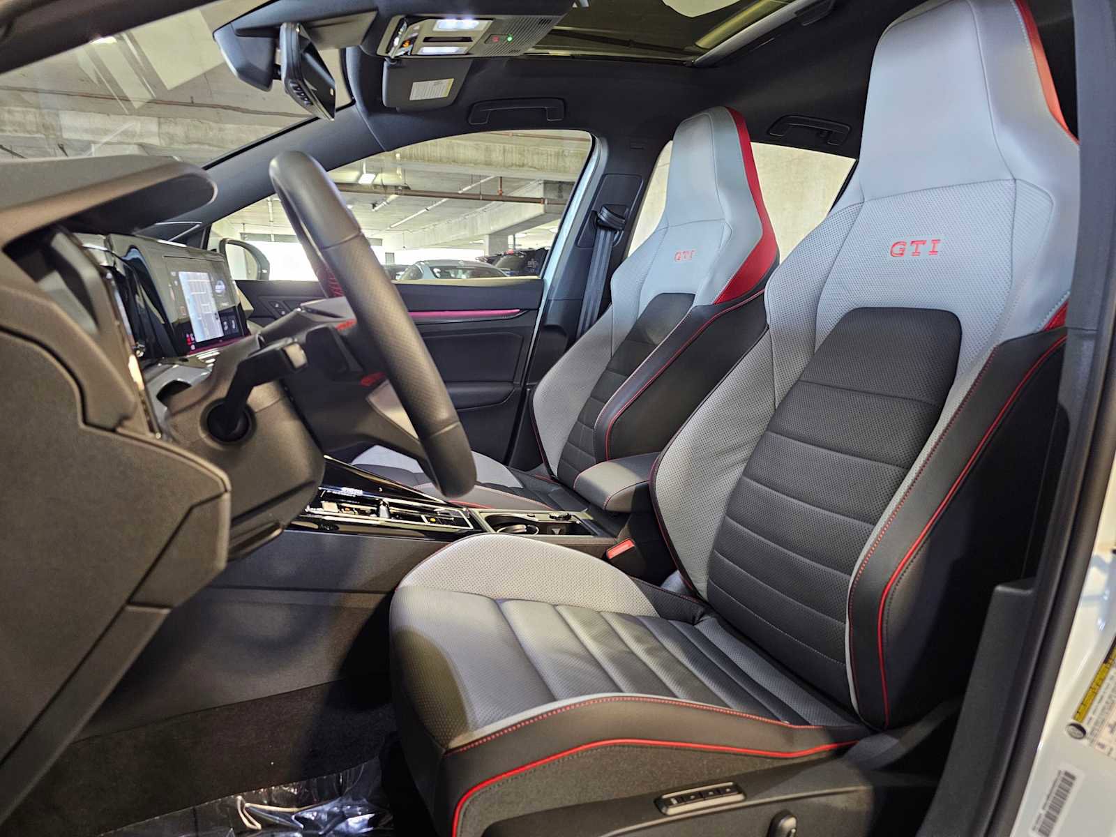 Used 2024 Volkswagen GTI SE FWD image 29