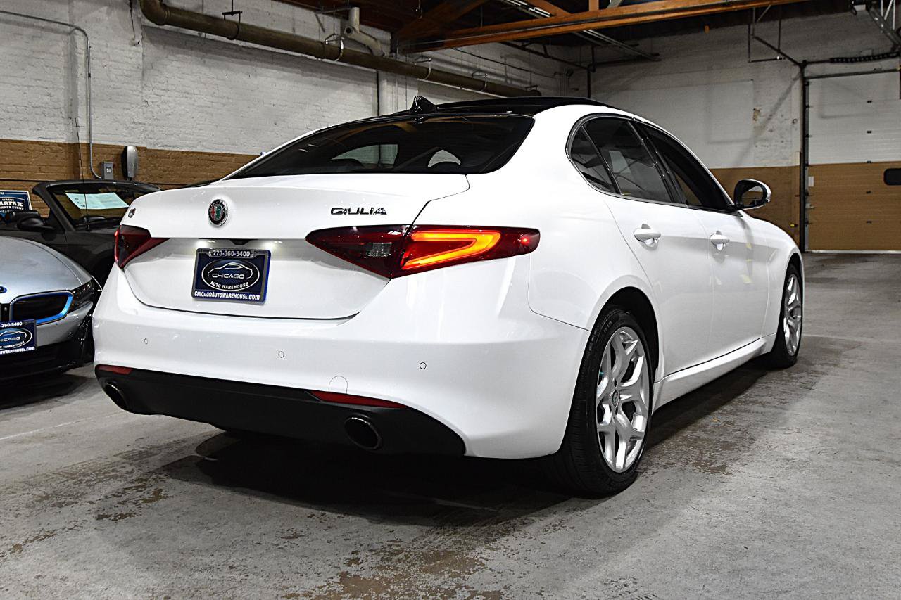 Used 2019 Alfa Romeo Giulia Ti AWD/4WD image 4