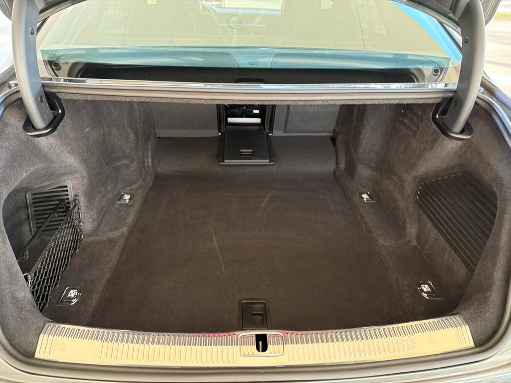 Used 2025 Audi S8 w/ Executive Package AWD/4WD image 45
