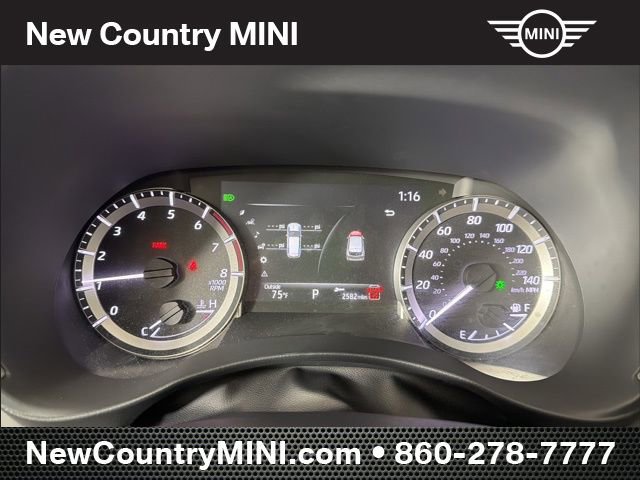 Used 2025 Toyota Highlander XLE w/ Protection Package #3 (TMS) image 28