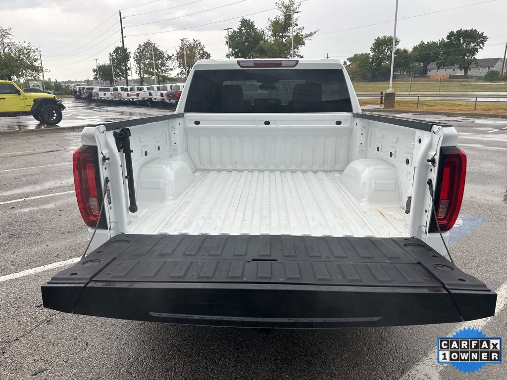Used 2024 GMC Sierra 1500 SLT image 3