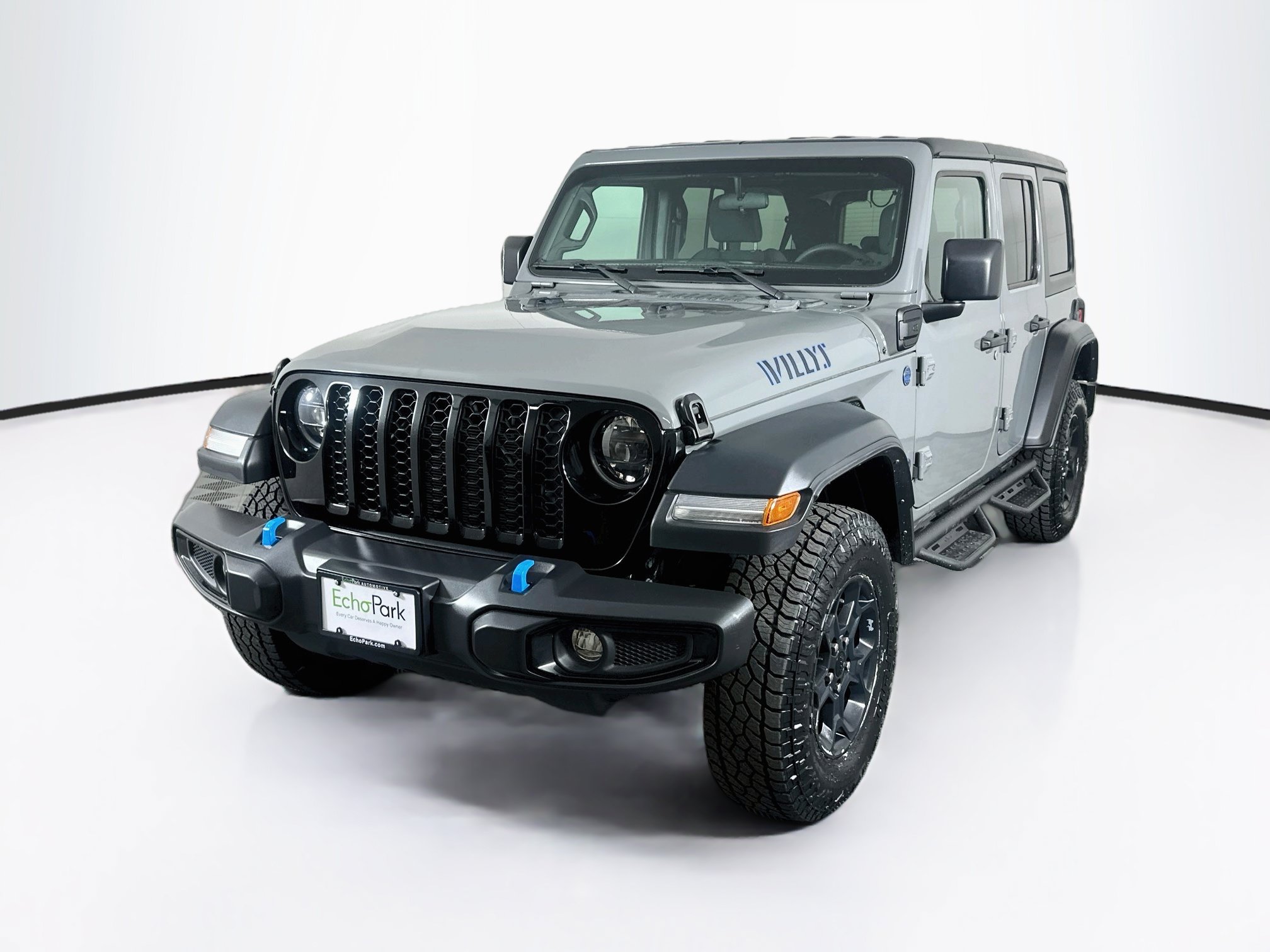 Used 2023 Jeep Wrangler Unlimited w/ Convenience Group AWD/4WD image 3