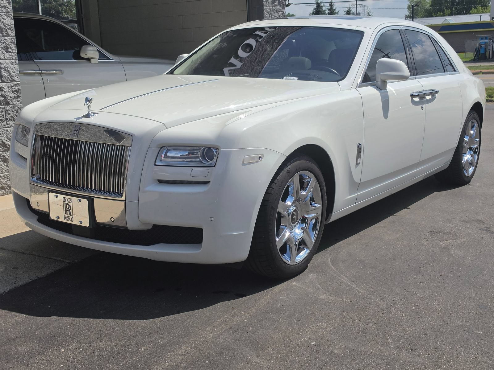Used 2012 Rolls-Royce Ghost RWD image 1