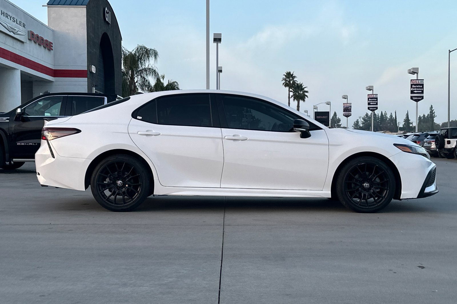 Used 2024 Toyota Camry SE image 7