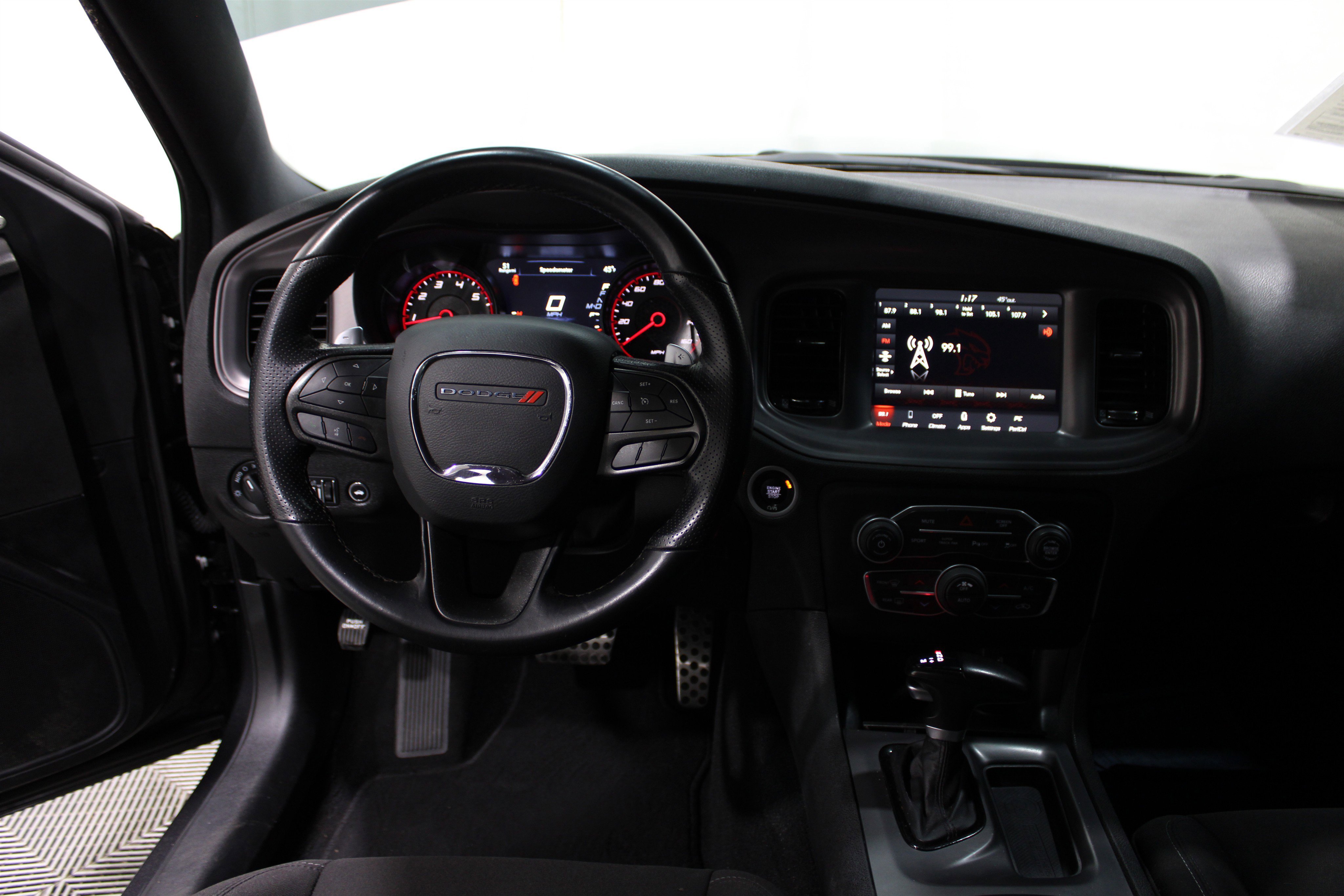 Used 2023 Dodge Charger R/T w/ Blacktop Package image 2