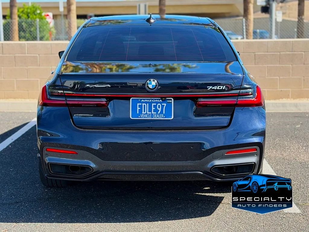 Used 2021 BMW 740i 740i Sedan 4D w/ M Sport Package RWD image 5