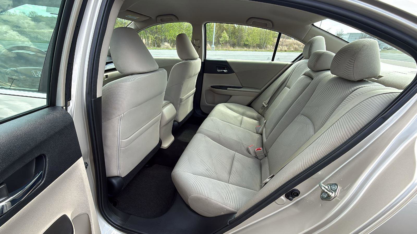 Used 2017 Honda Accord LX image 22