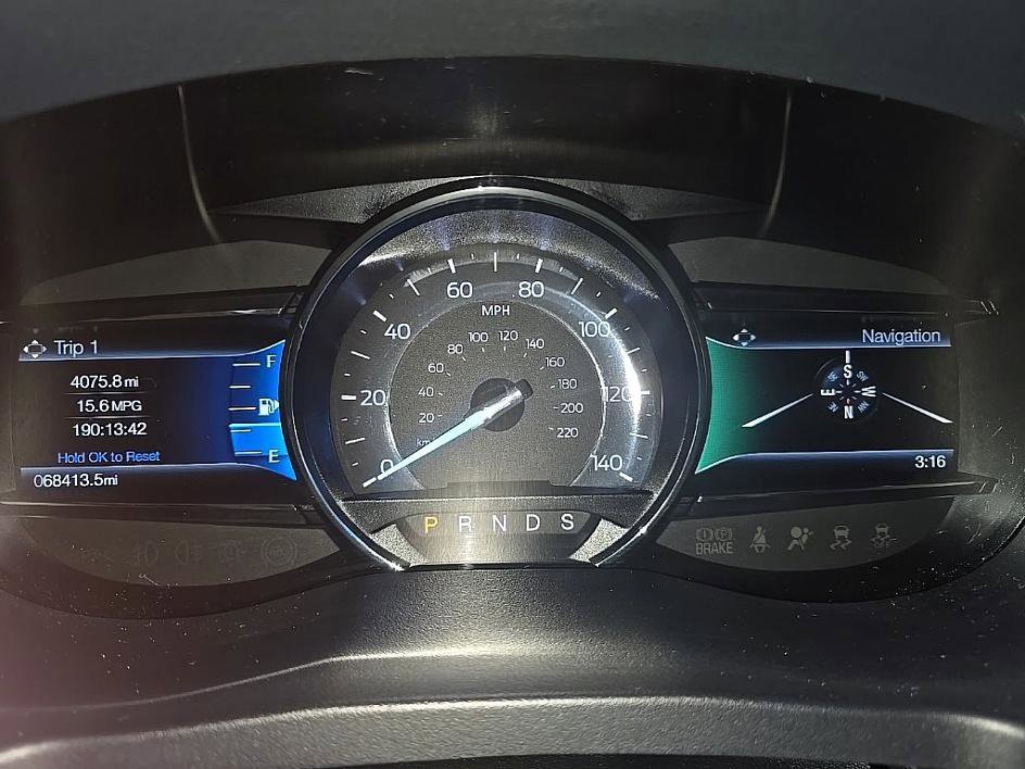 Used 2019 Ford Explorer XLT w/ Equipment Group 201A image 14