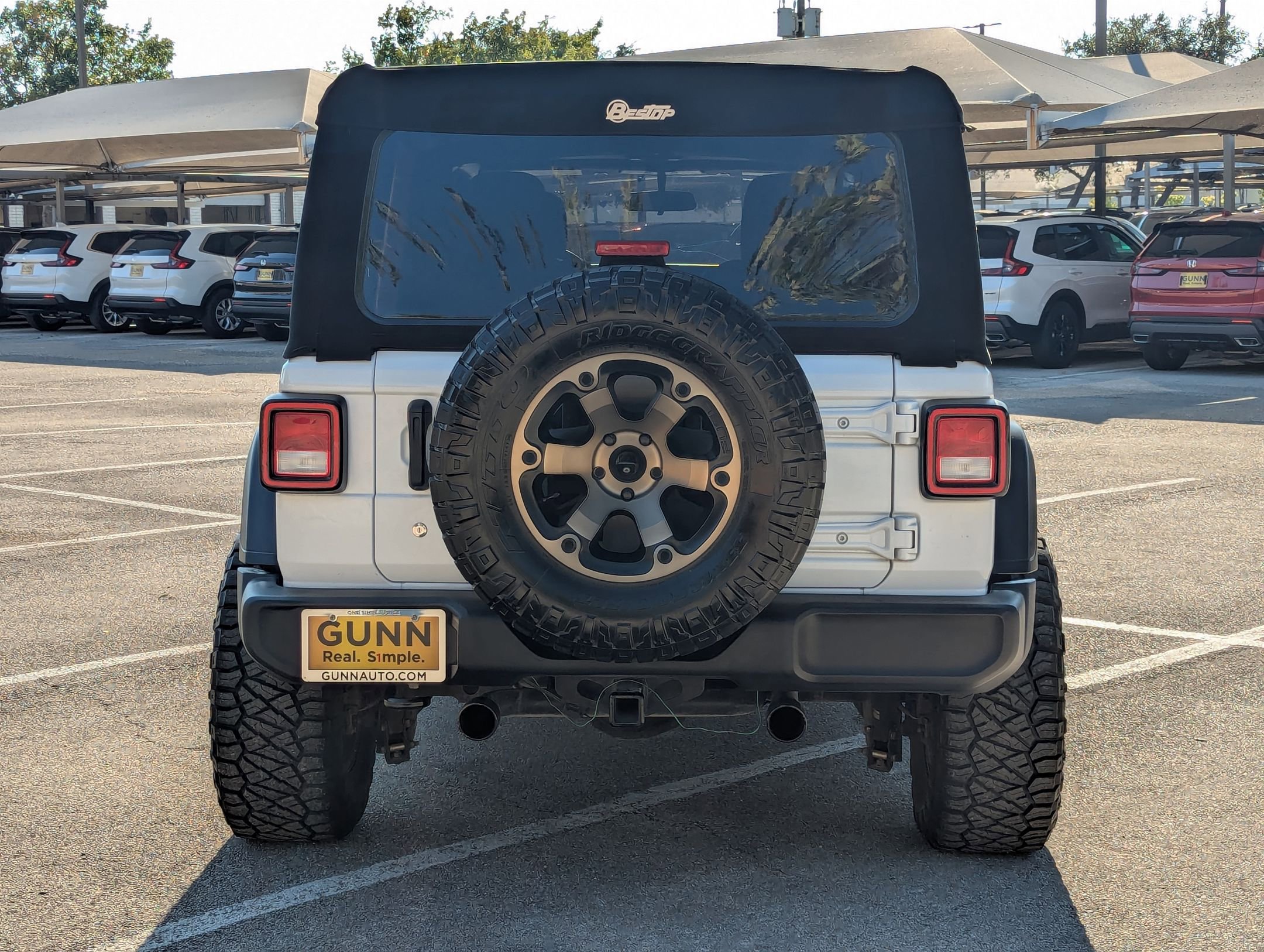 Used 2018 Jeep Wrangler Unlimited Sport image 5