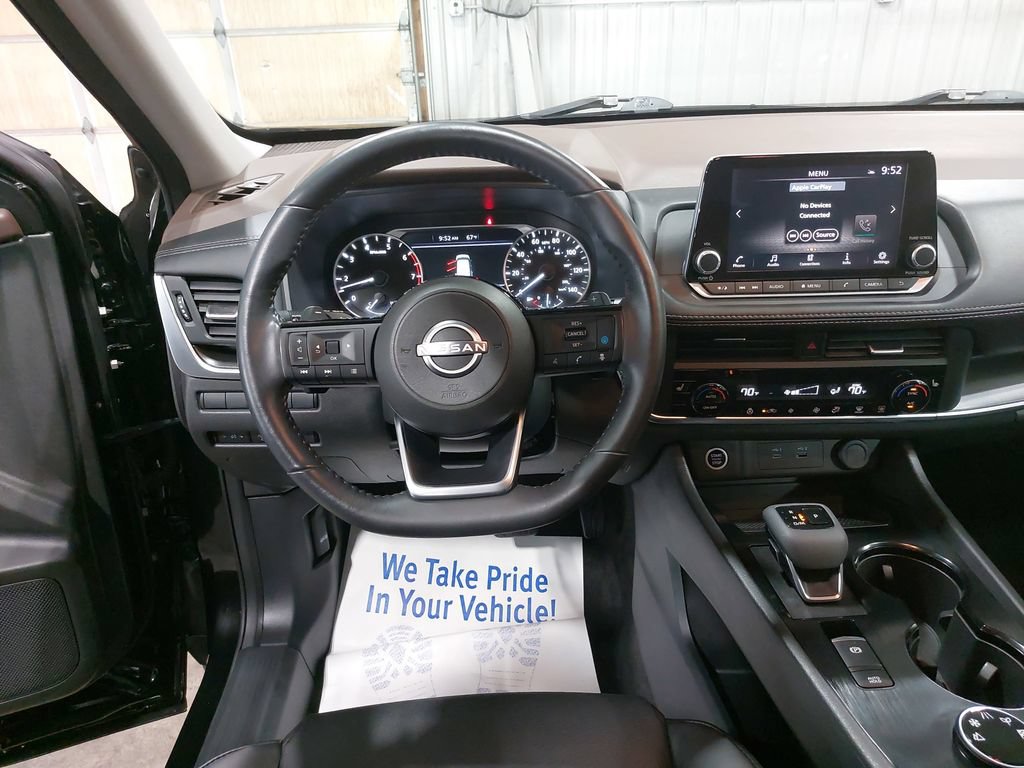 Used 2023 Nissan Rogue SV w/ SV Premium B Package AWD/4WD image 16