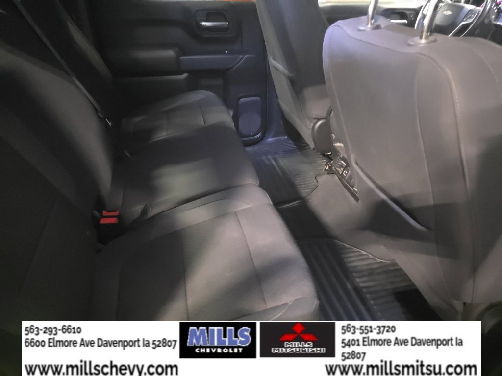 Used 2022 Chevrolet Silverado 1500 LT AWD/4WD image 17