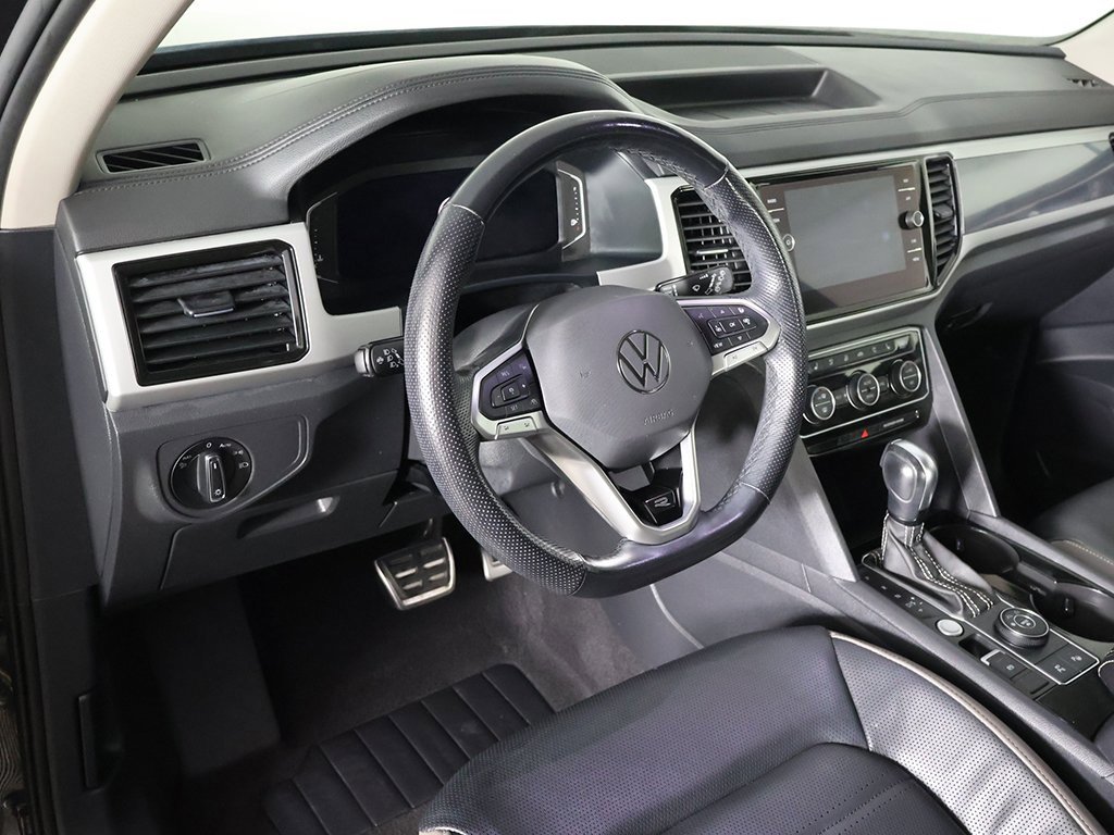 Used 2022 Volkswagen Atlas SEL Premium image 29