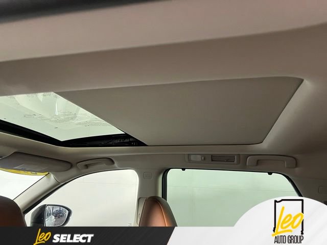 Used 2025 Nissan Pathfinder Platinum AWD/4WD image 22