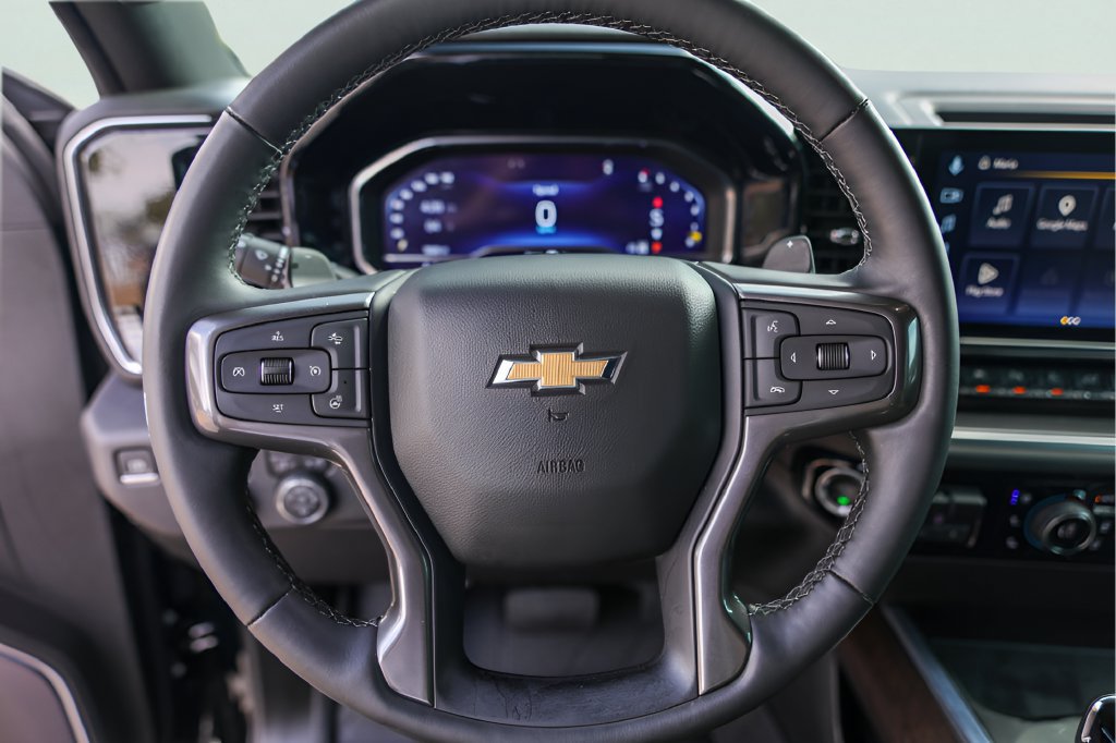 Certified 2025 Chevrolet Silverado 1500 High Country w/ High Country Premium Package AWD/4WD image 14