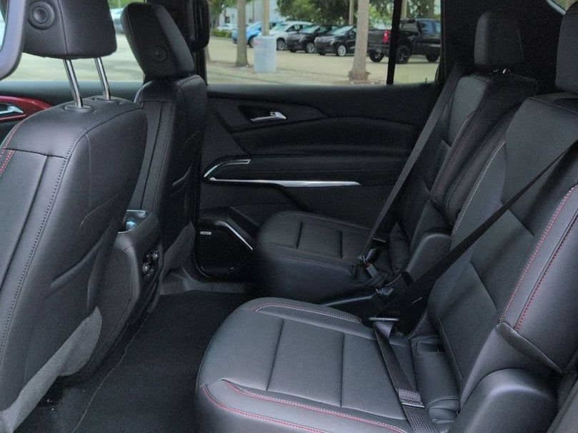New 2026 Chevrolet Traverse Z71 w/ Enhanced Driving Package AWD/4WD image 23