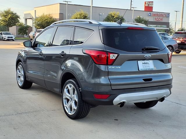Used 2019 Ford Escape Titanium FWD video 2