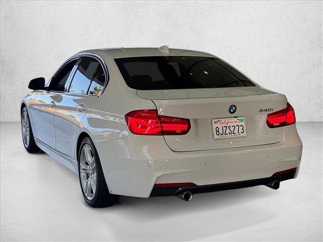 Used 2018 BMW 340i Sedan w/ Executive Package RWD image 10