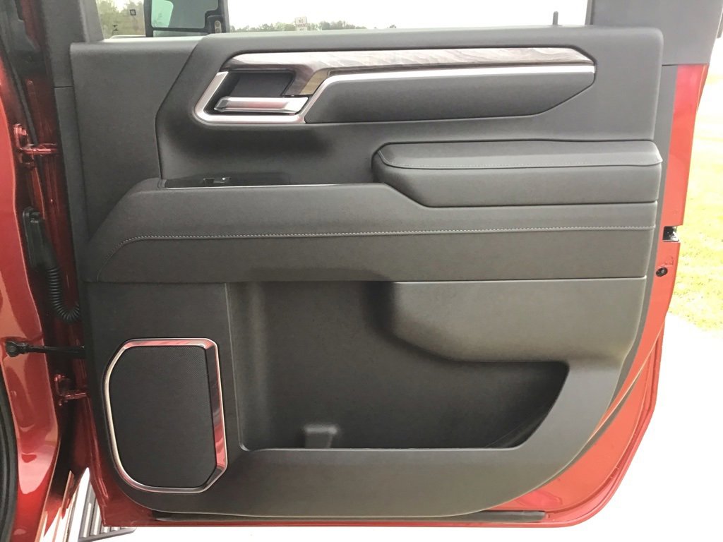 New 2025 Chevrolet Silverado 2500 LTZ image 16