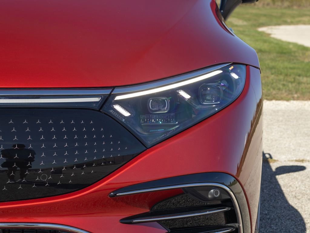 Used 2023 Mercedes-Benz EQS 580 4MATIC Sedan image 7