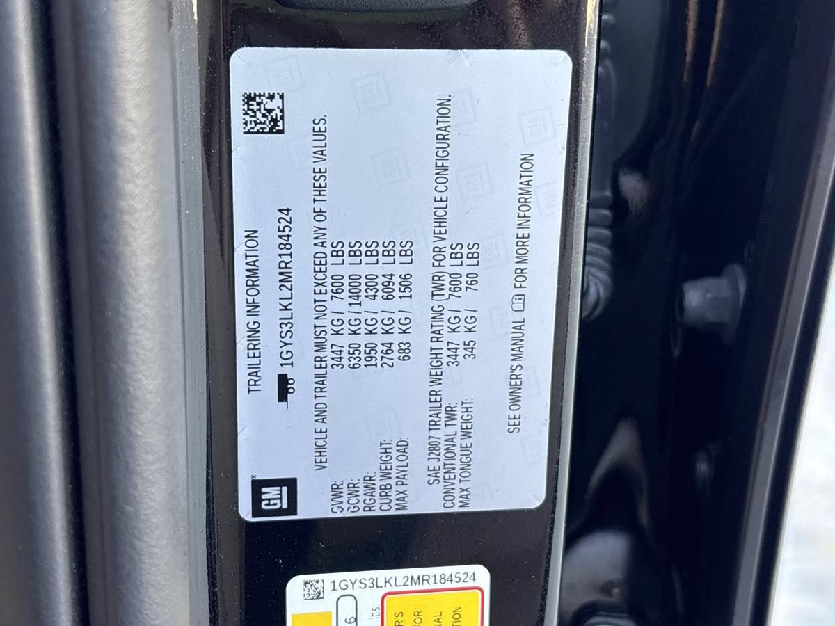 Used 2021 Cadillac Escalade ESV Premium Luxury w/ Driver Assist Tech Package RWD image 35