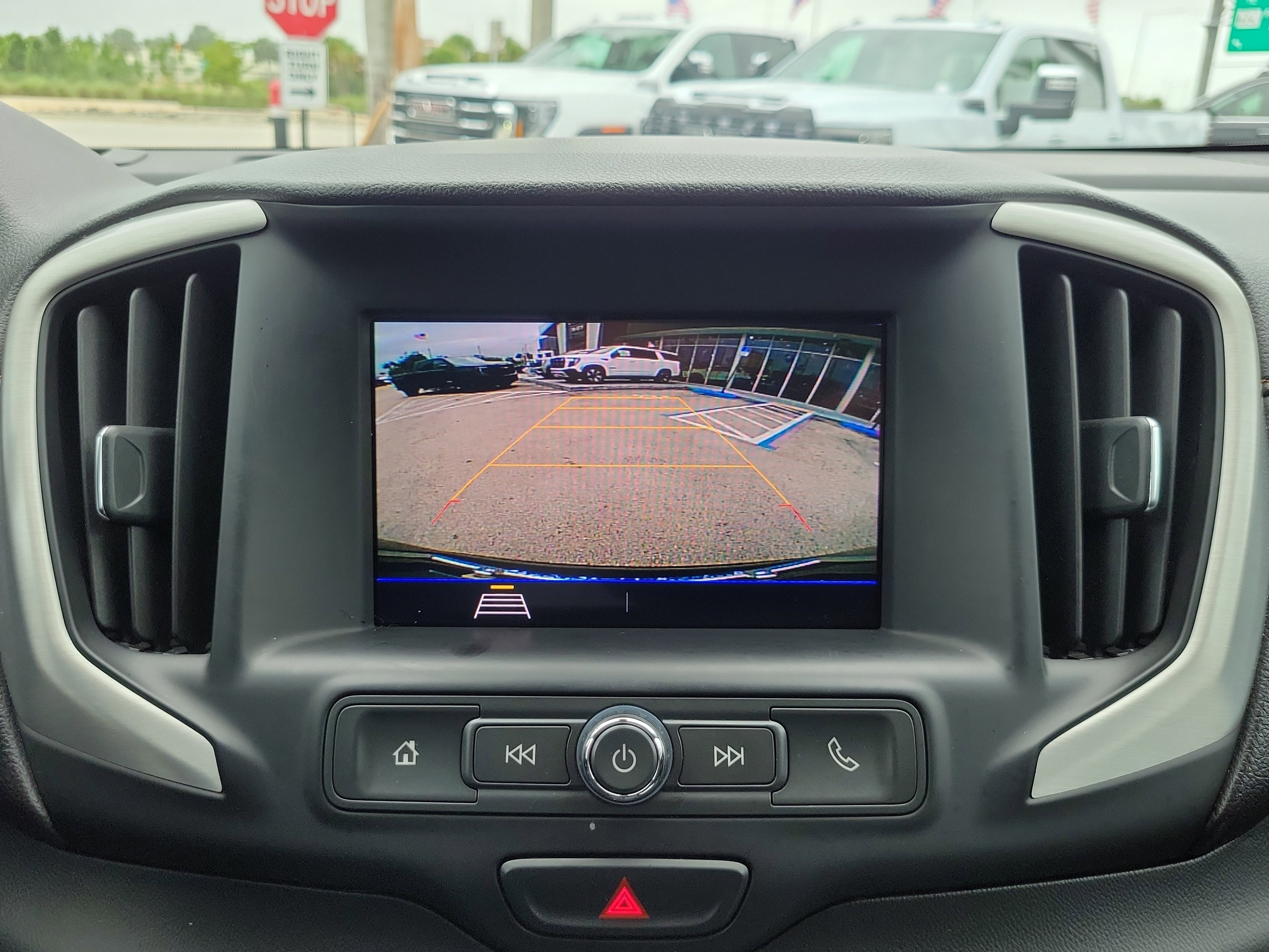 Used 2020 GMC Terrain SLE image 10