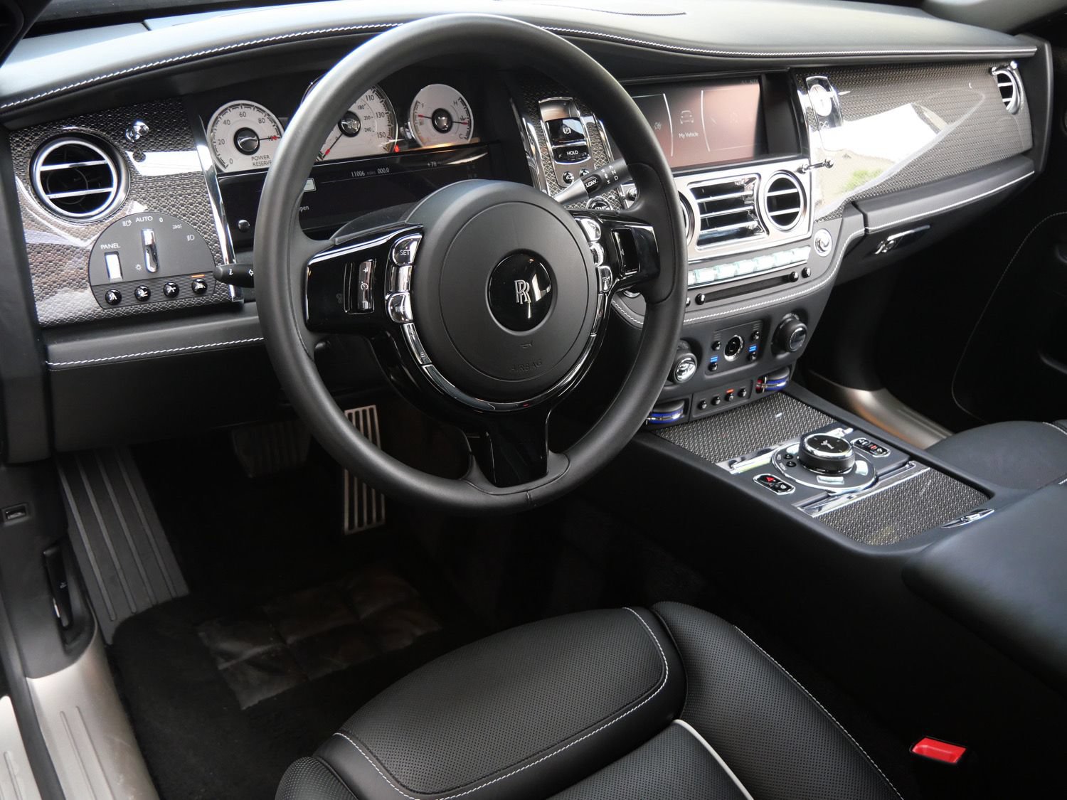 Certified 2019 Rolls-Royce Ghost RWD image 26