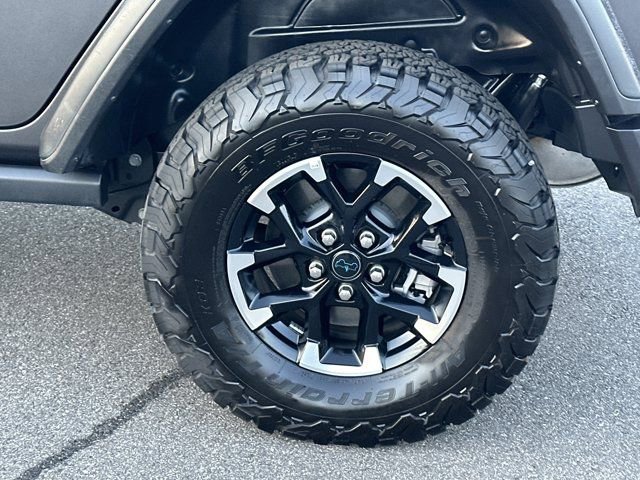 Certified 2025 Jeep Wrangler Unlimited Rubicon 4xe w/ Safety Group image 21