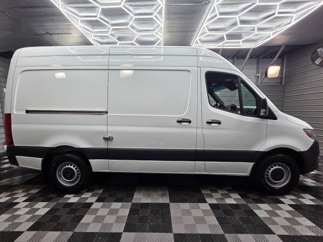 Used 2024 Mercedes-Benz Sprinter 2500 image 10