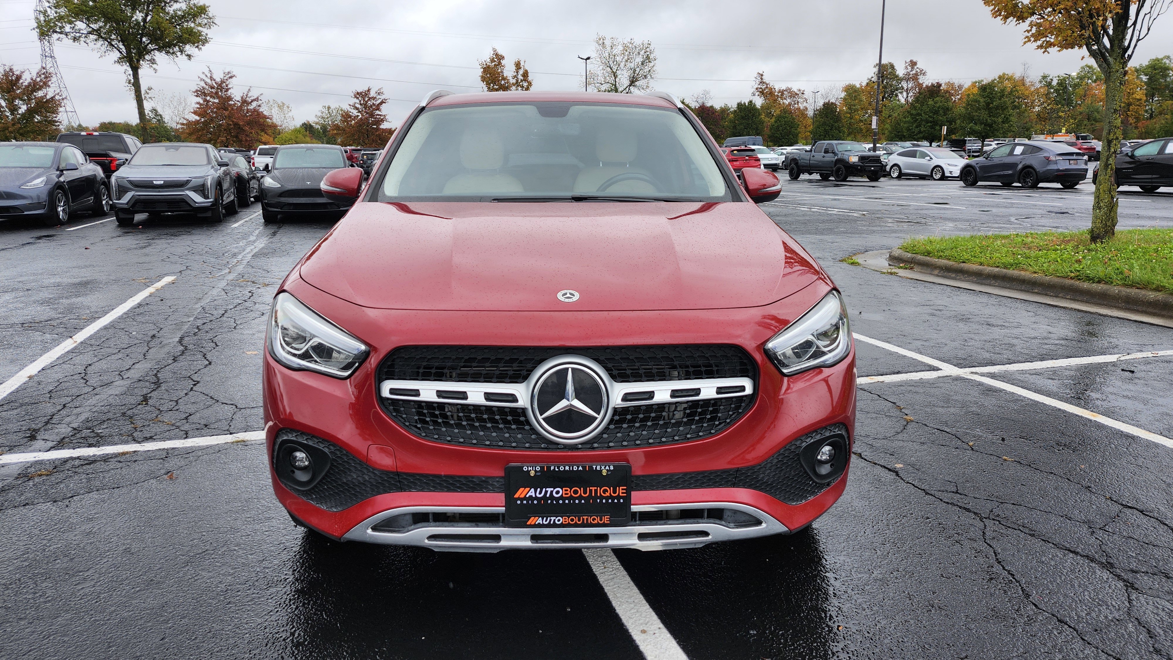 Used 2021 Mercedes-Benz GLA 250 4MATIC w/ Premium Package image 3