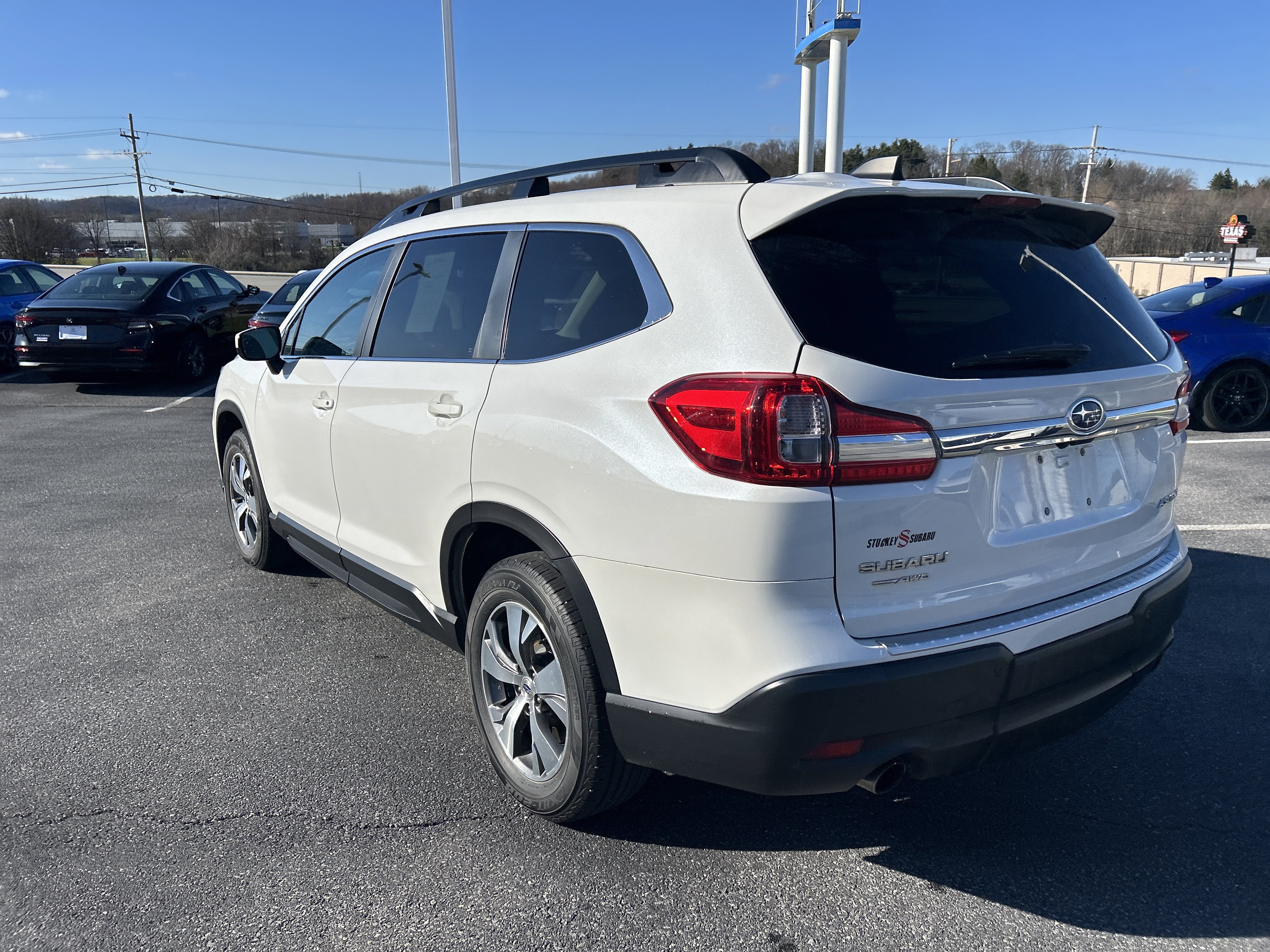 Used 2019 Subaru Ascent Premium image 20