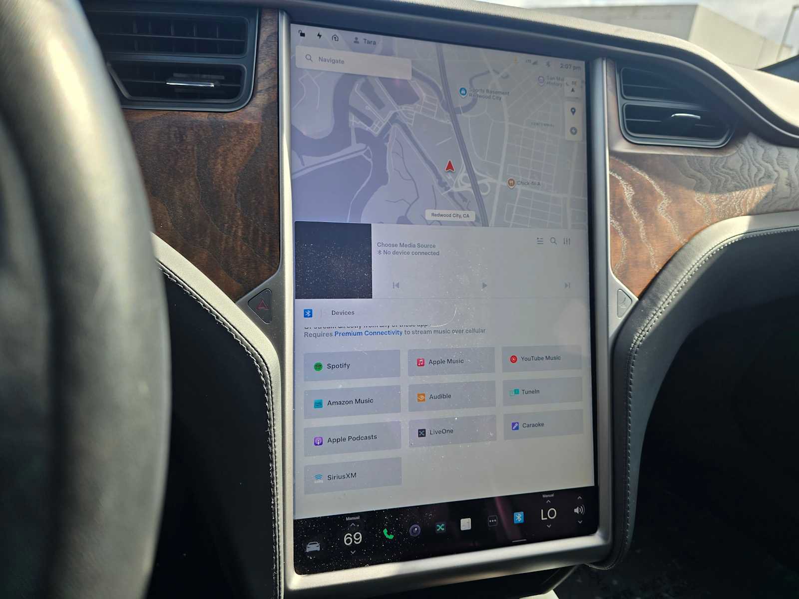 Used 2019 Tesla Model S Standard Range image 29