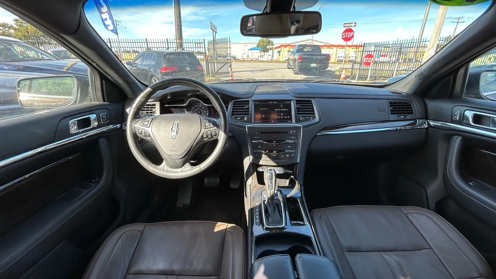 Used 2013 Lincoln MKS image 15