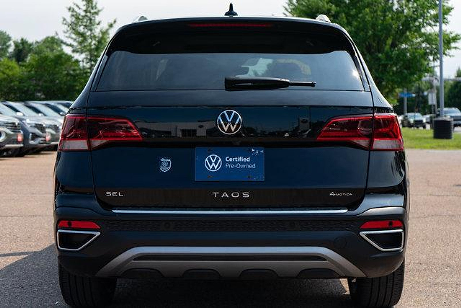 Certified 2023 Volkswagen Taos SEL AWD/4WD image 5