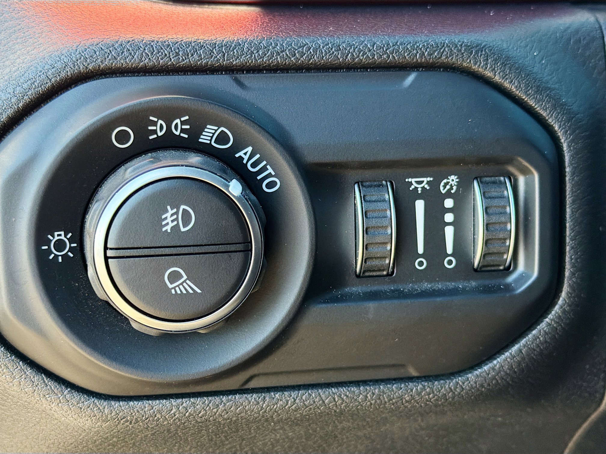 Used 2020 Jeep Gladiator Rubicon image 34