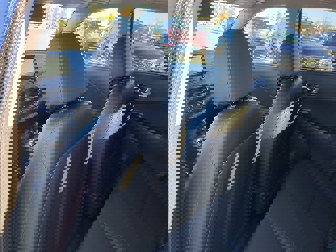 Used 2023 Hyundai Kona Limited w/ Cargo Package image 17