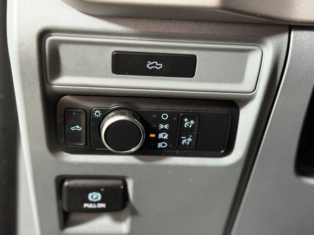 Used 2022 Ford F150 Lightning Pro image 20