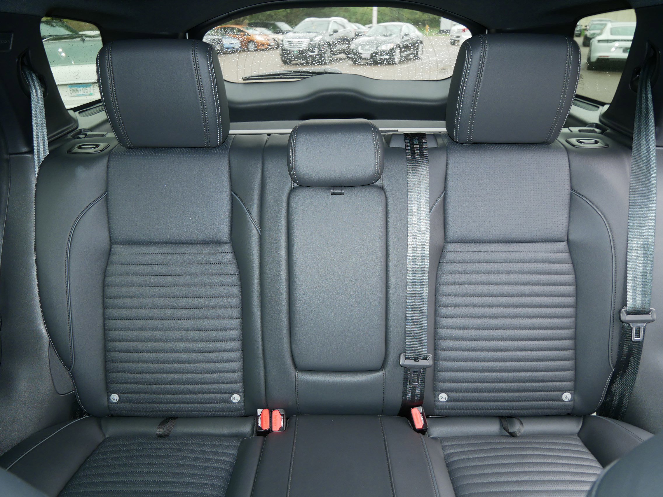 Used 2024 Land Rover Discovery Sport Dynamic SE image 13